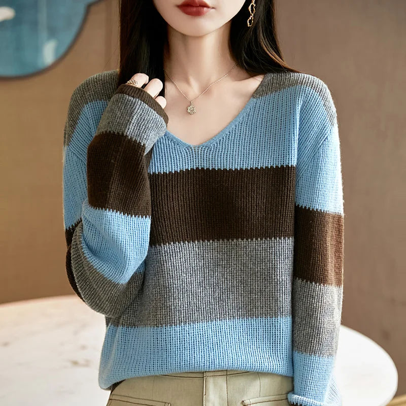Women's Knitted V-Neck Pullover Color-Block Sweater Long-Sleeved Fashionable Comfortable Top for Autumn Winter NSY068
